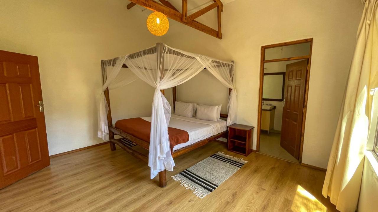 The Senna House Villa นาคูรู ภายนอก รูปภาพ